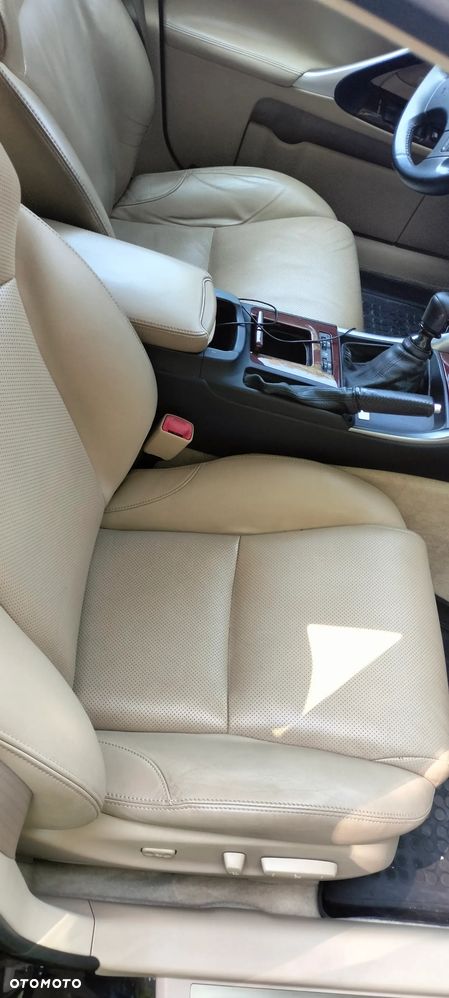 Lexus IS 250 Prestige - 12