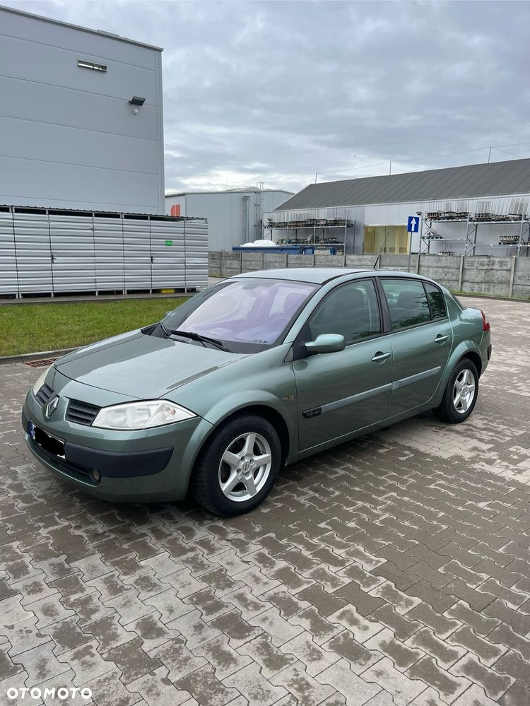 Renault Megane 1.6 Confort Privilege - 1