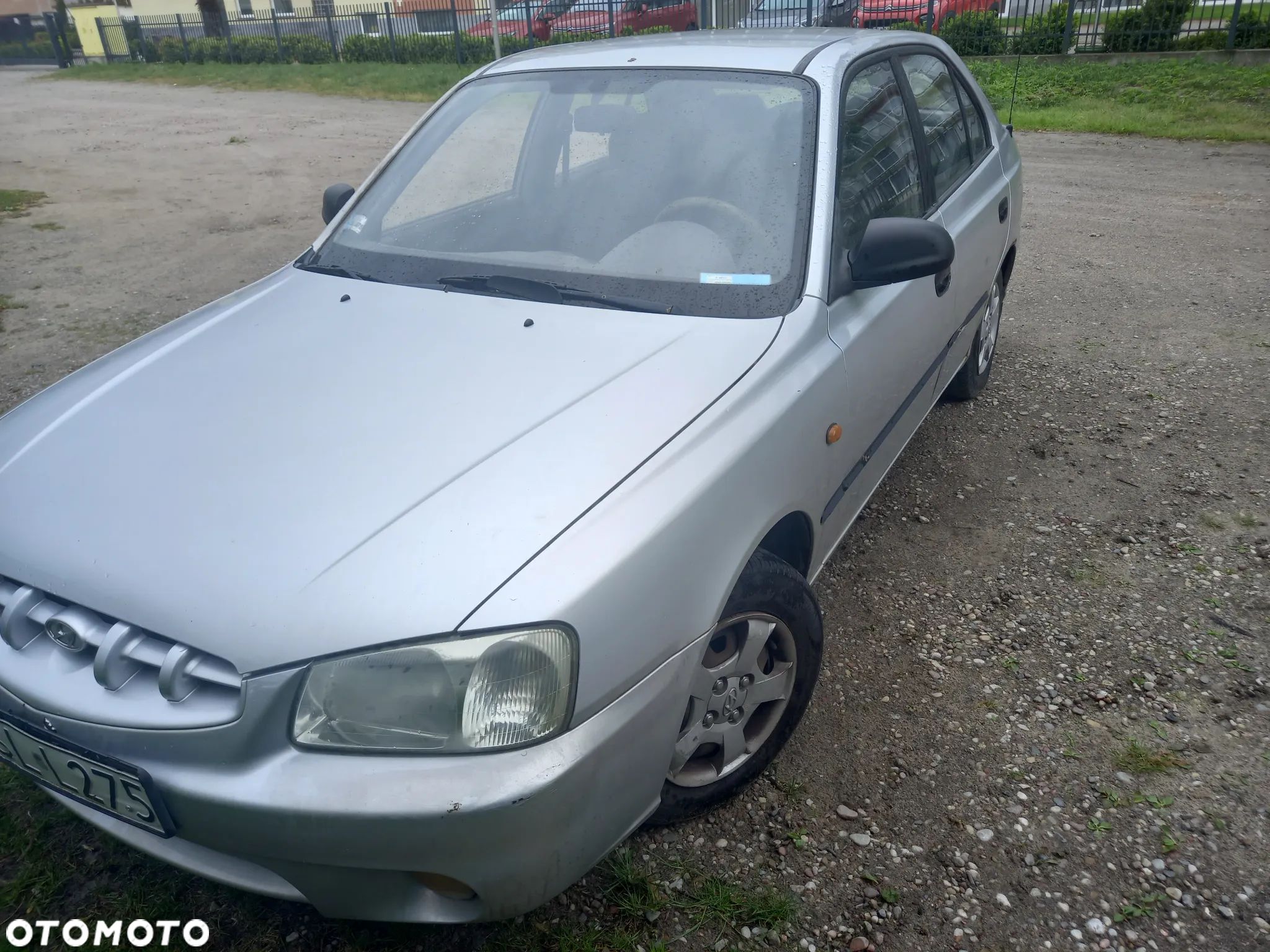 Hyundai Accent - 1