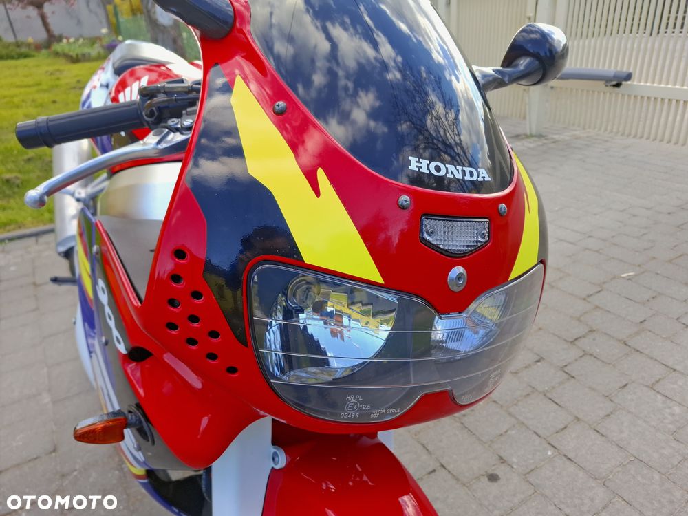 Honda CBR - 18