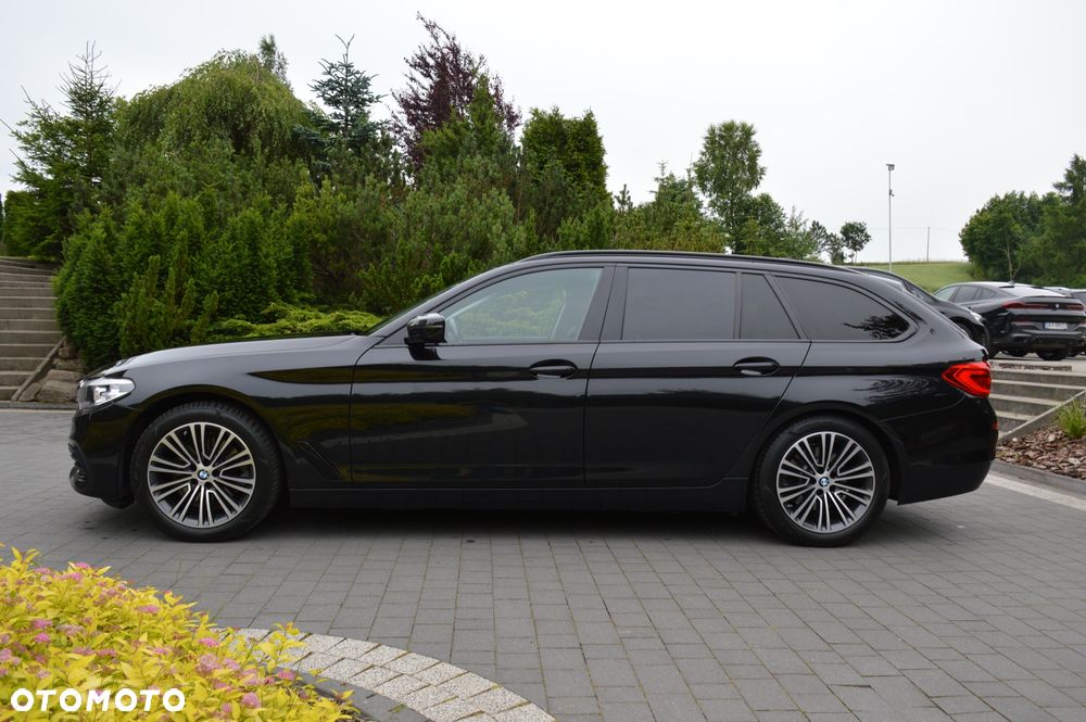 BMW Seria 5 520d xDrive Sport Line sport - 3