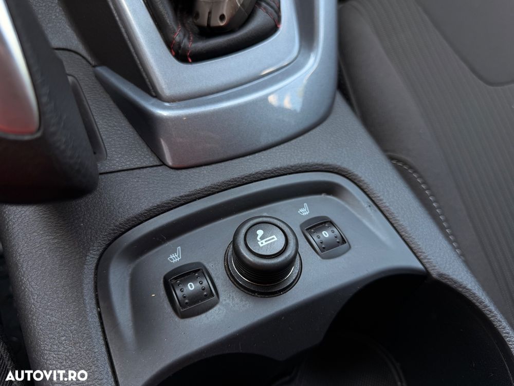 Ford Focus 1.6 EcoBoost Start-Stopp-System Titanium - 33