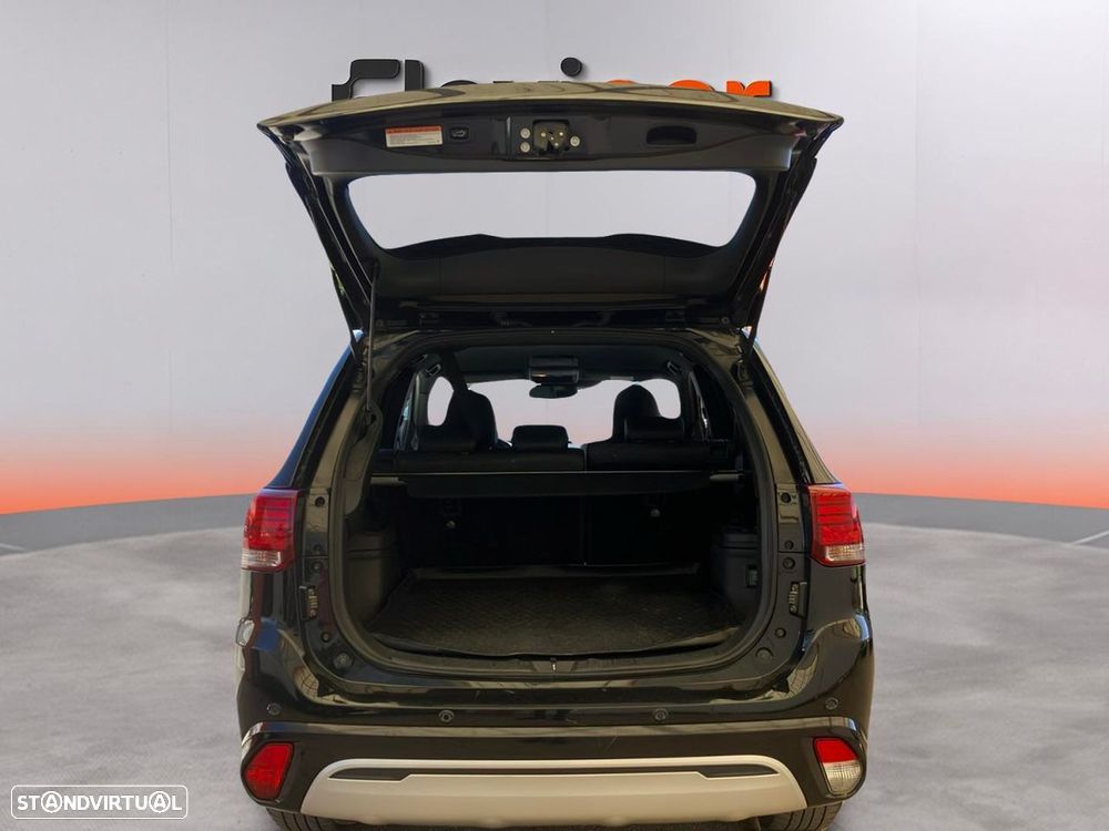 Mitsubishi Outlander 2.4 Instyle - 9