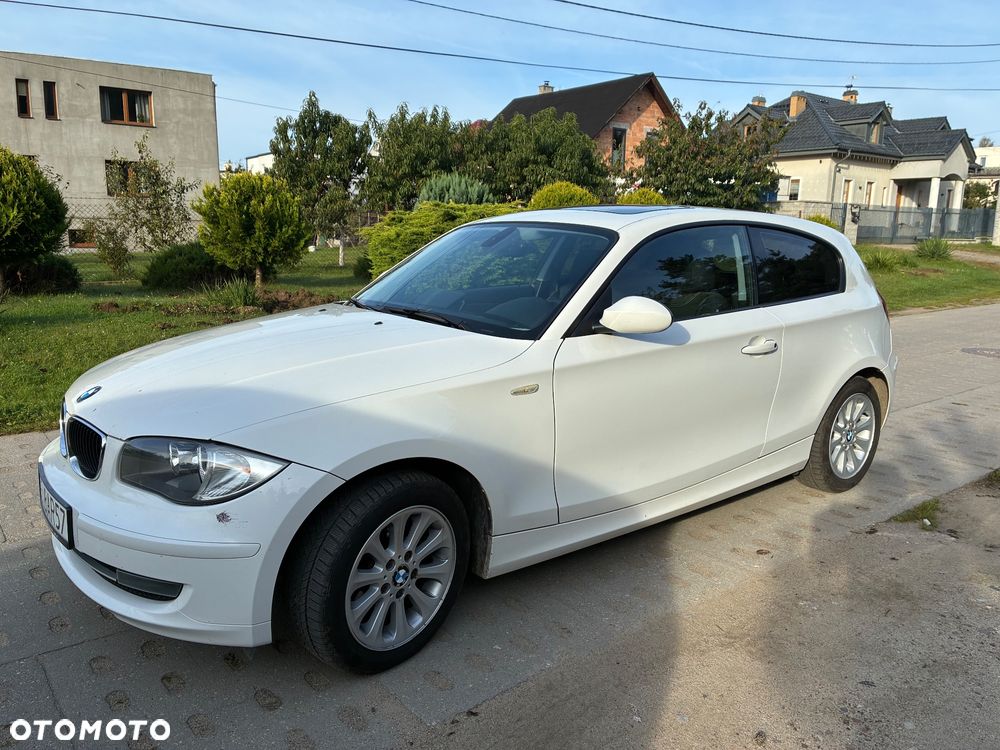 BMW Seria 1 116i - 1