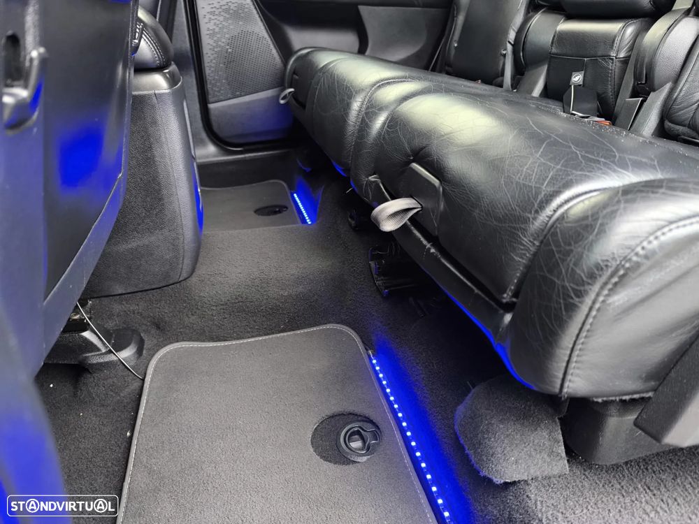 Fiat Freemont 2.0 M-Jet Urban - 33