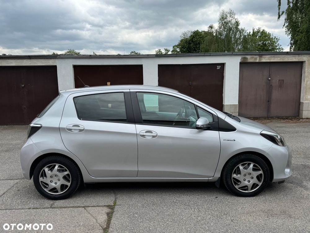 Toyota Yaris - 11