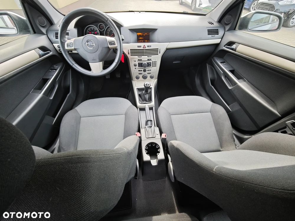 Opel Astra 1.6 Catch me - 29