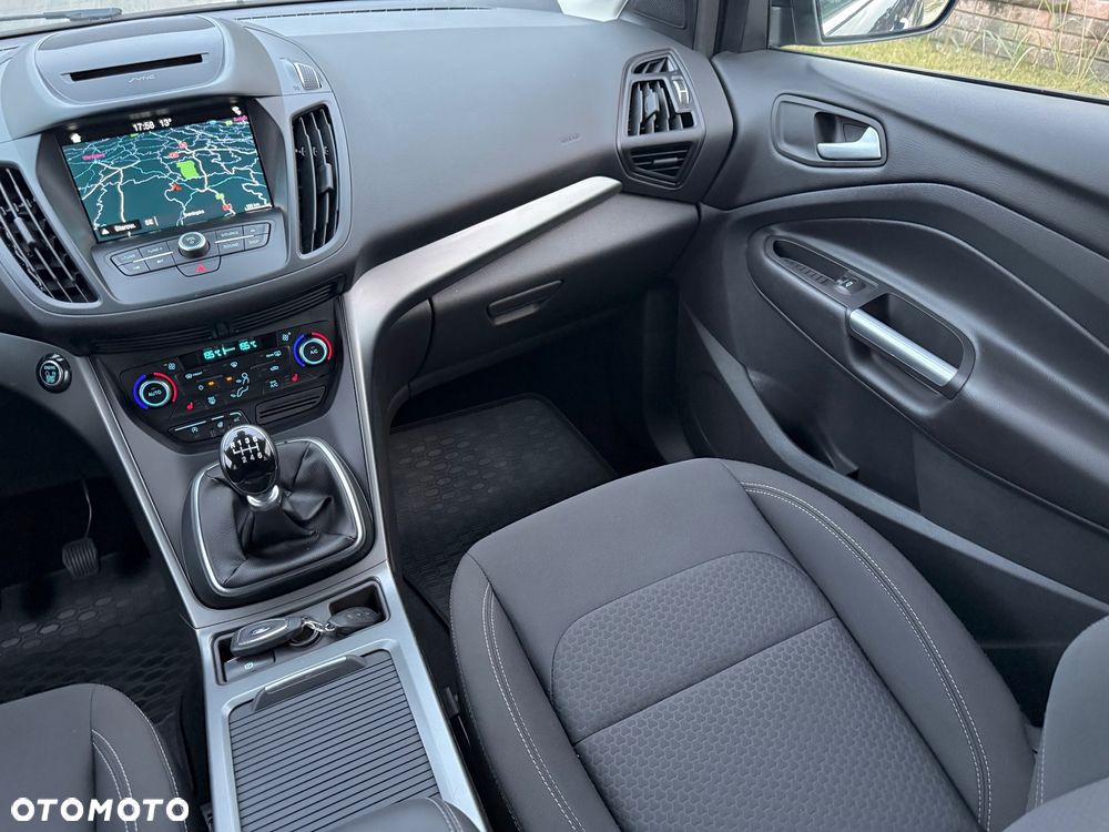 Ford Kuga 1.5 EcoBoost 2x4 Cool & Connect - 8