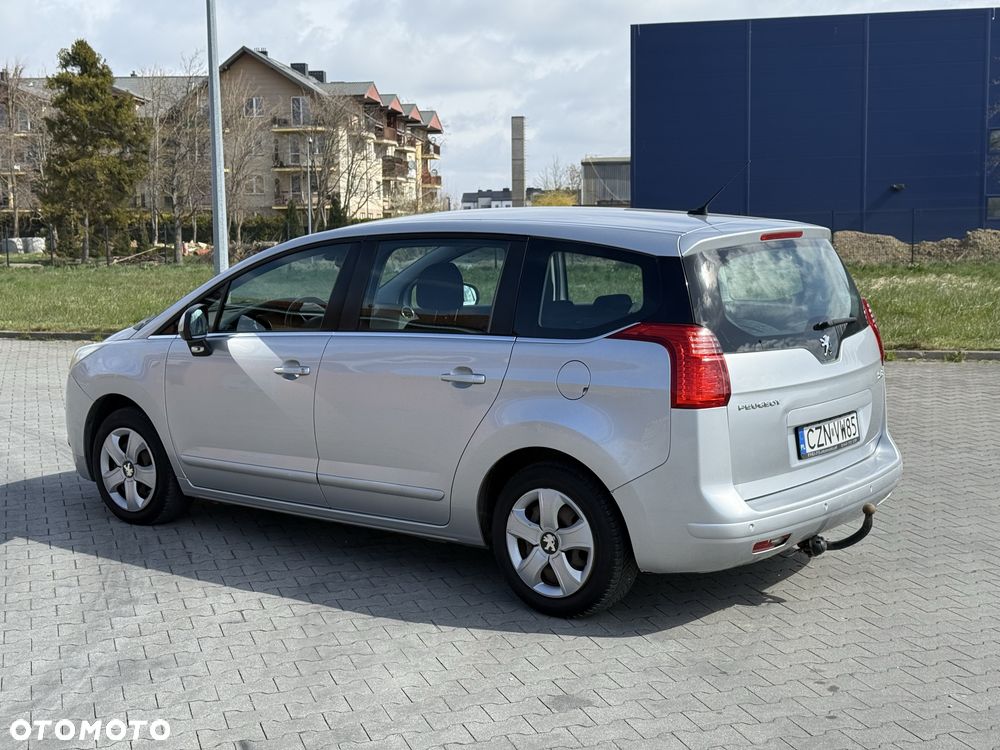 Peugeot 5008 - 3