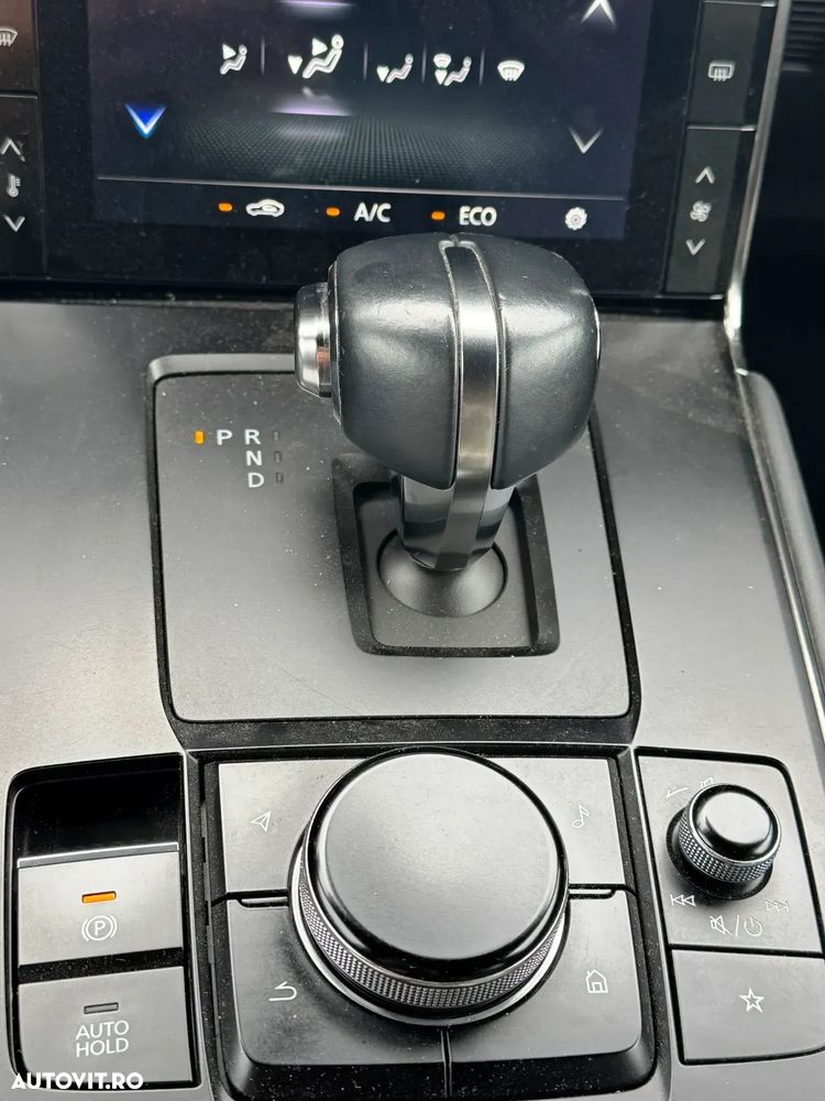 Mazda MX-3 - 10