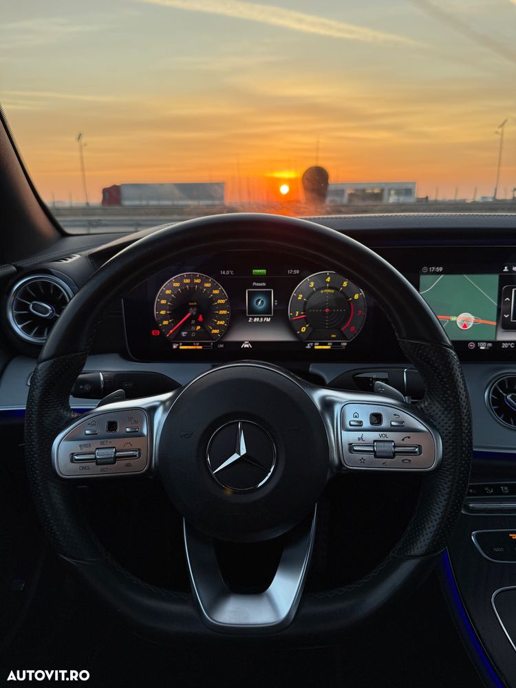 Mercedes-Benz E - 16