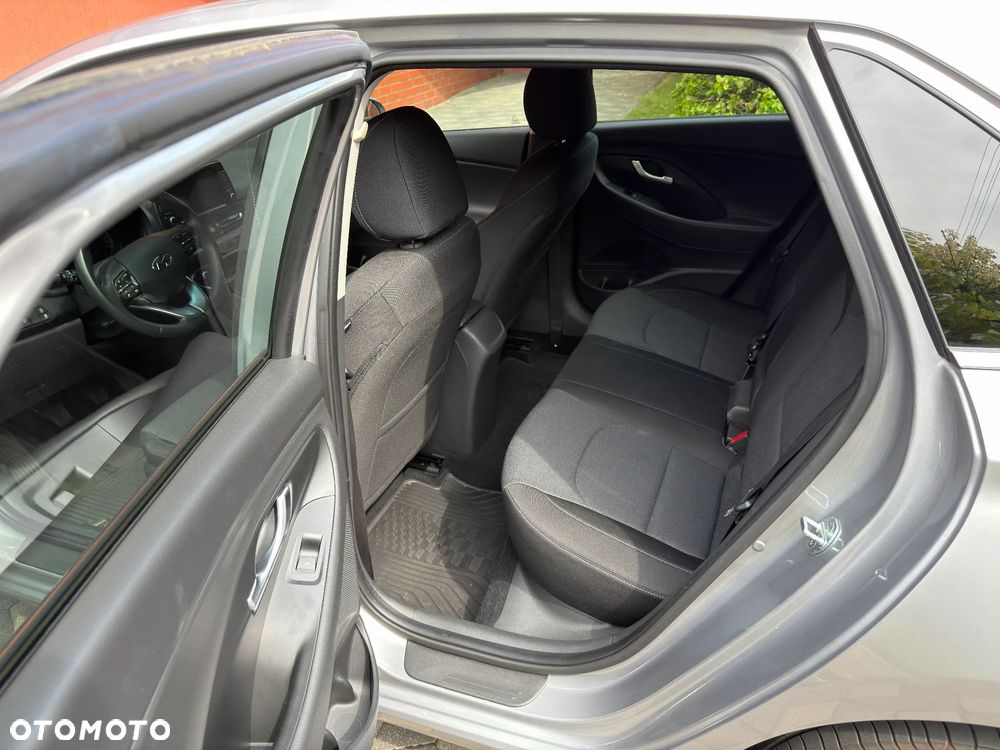 Hyundai i30 1.5 T-GDI 48V Smart - 12