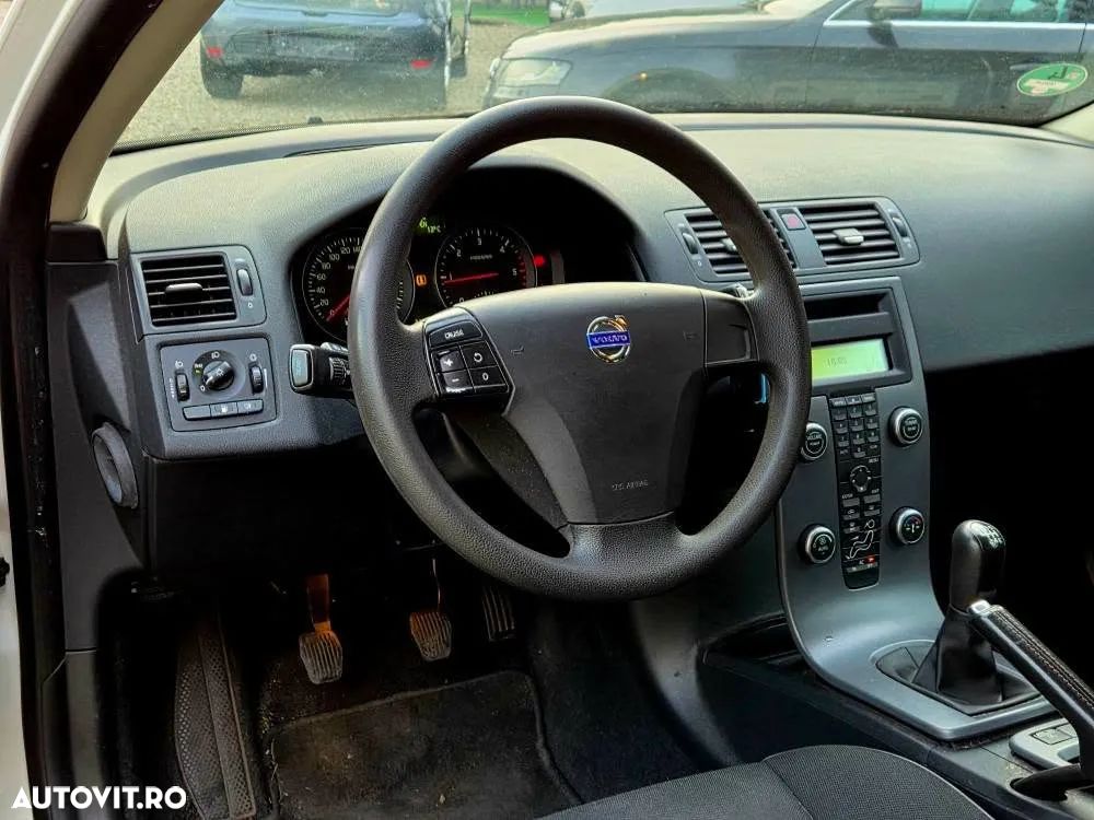 Volvo C30 D2 Kinetic - 8