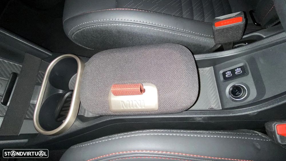 MINI Cabrio Cooper C JCW - 40