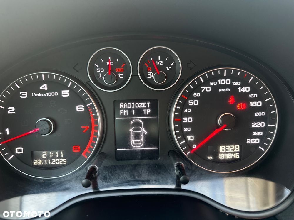 Audi A3 Sportback 1.4 TFSI Ambiente - 12