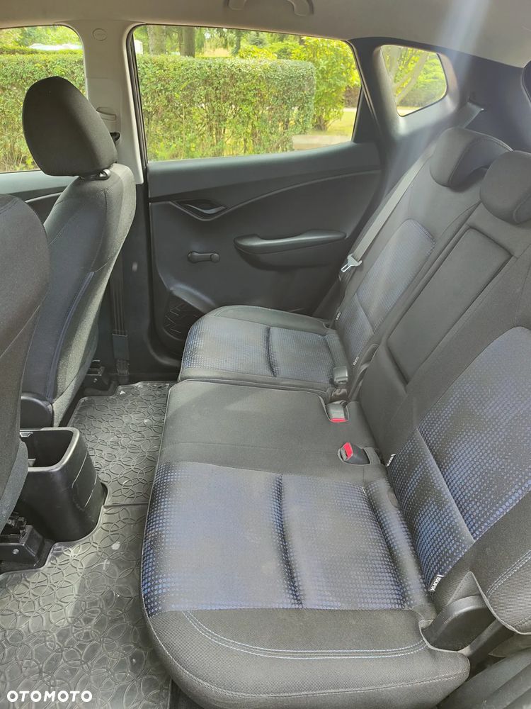 Hyundai ix20 1.4 CRDi Comfort - 11