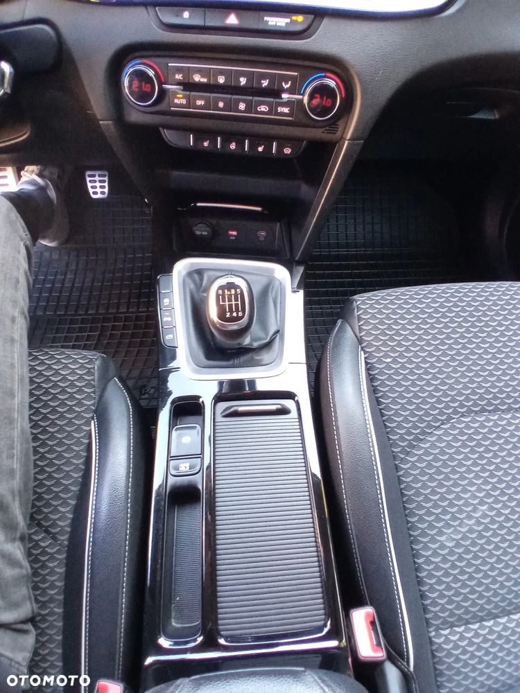 Kia Ceed 1.5 T-GDI L Business Line Plus - 22