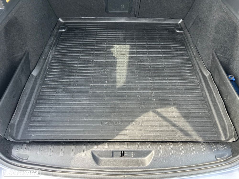 Peugeot 308 SW 1.6 BlueHDi Allure J18 EAT6 - 33