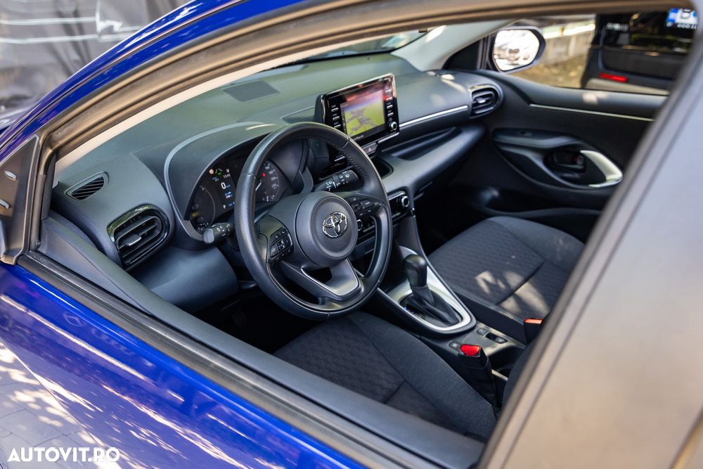 Toyota Yaris 1.5 VVT-i HSD Exclusive Style - 10