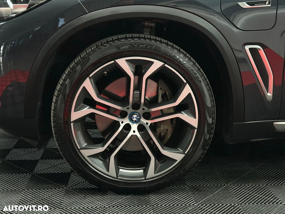 BMW X5 xDrive45e xLine - 40