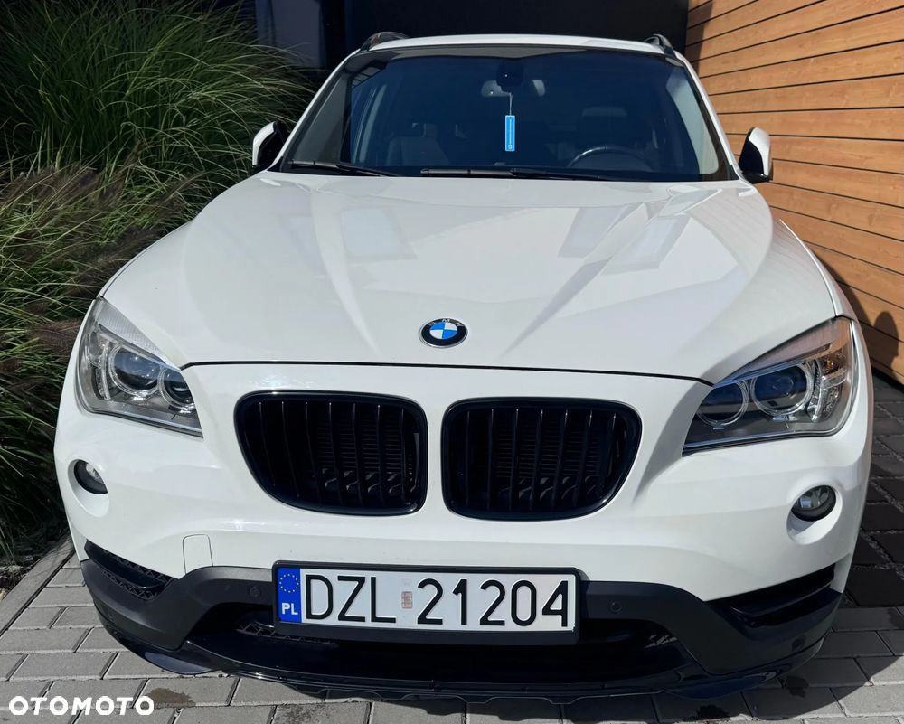BMW X1 xDrive28i Sport Line - 3