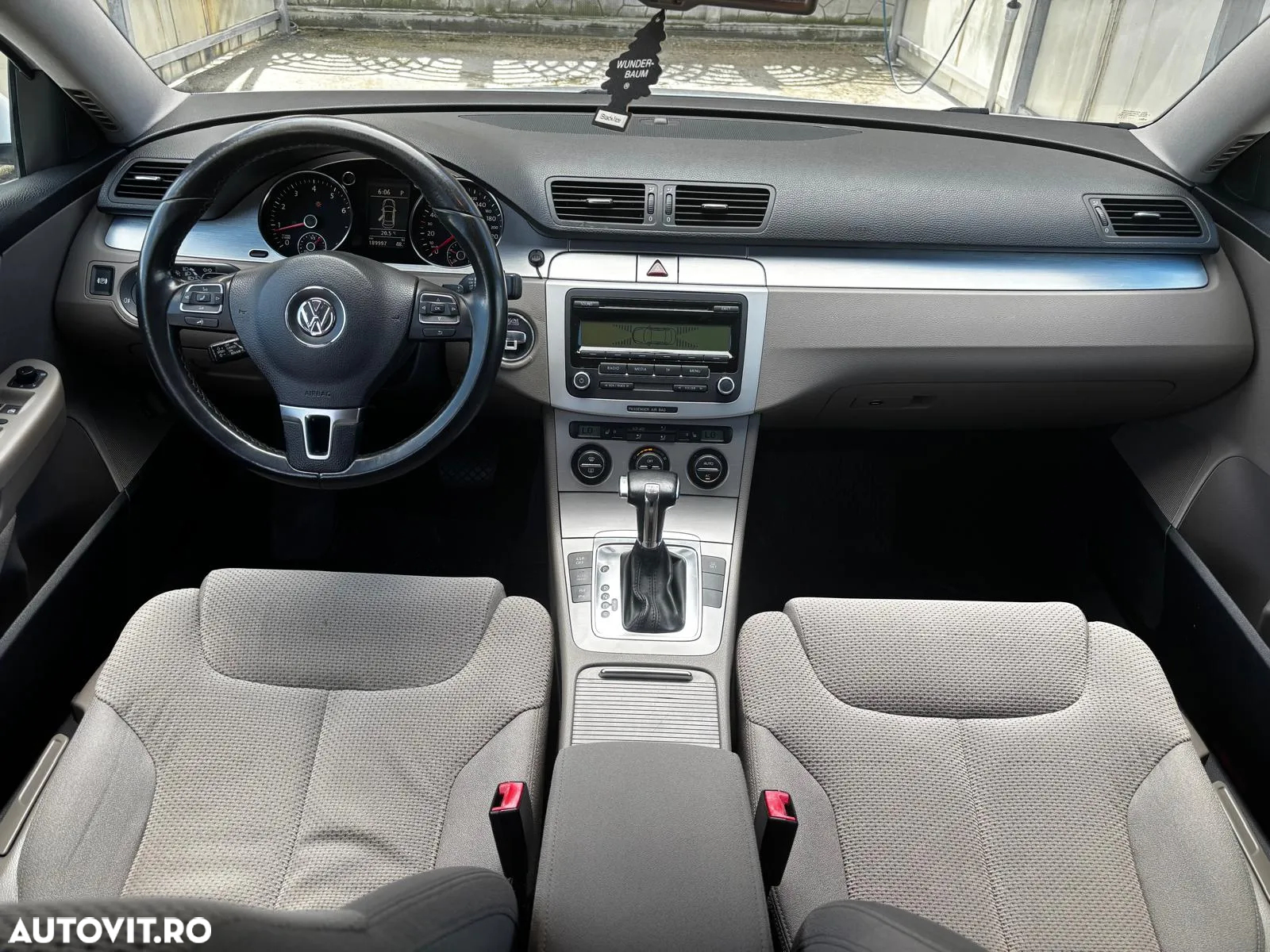 Volkswagen Passat - 6