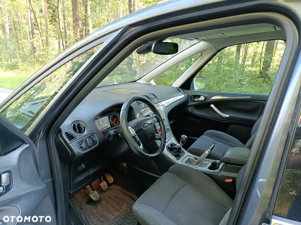 Ford Galaxy 2.0 TDCi Ghia - 8