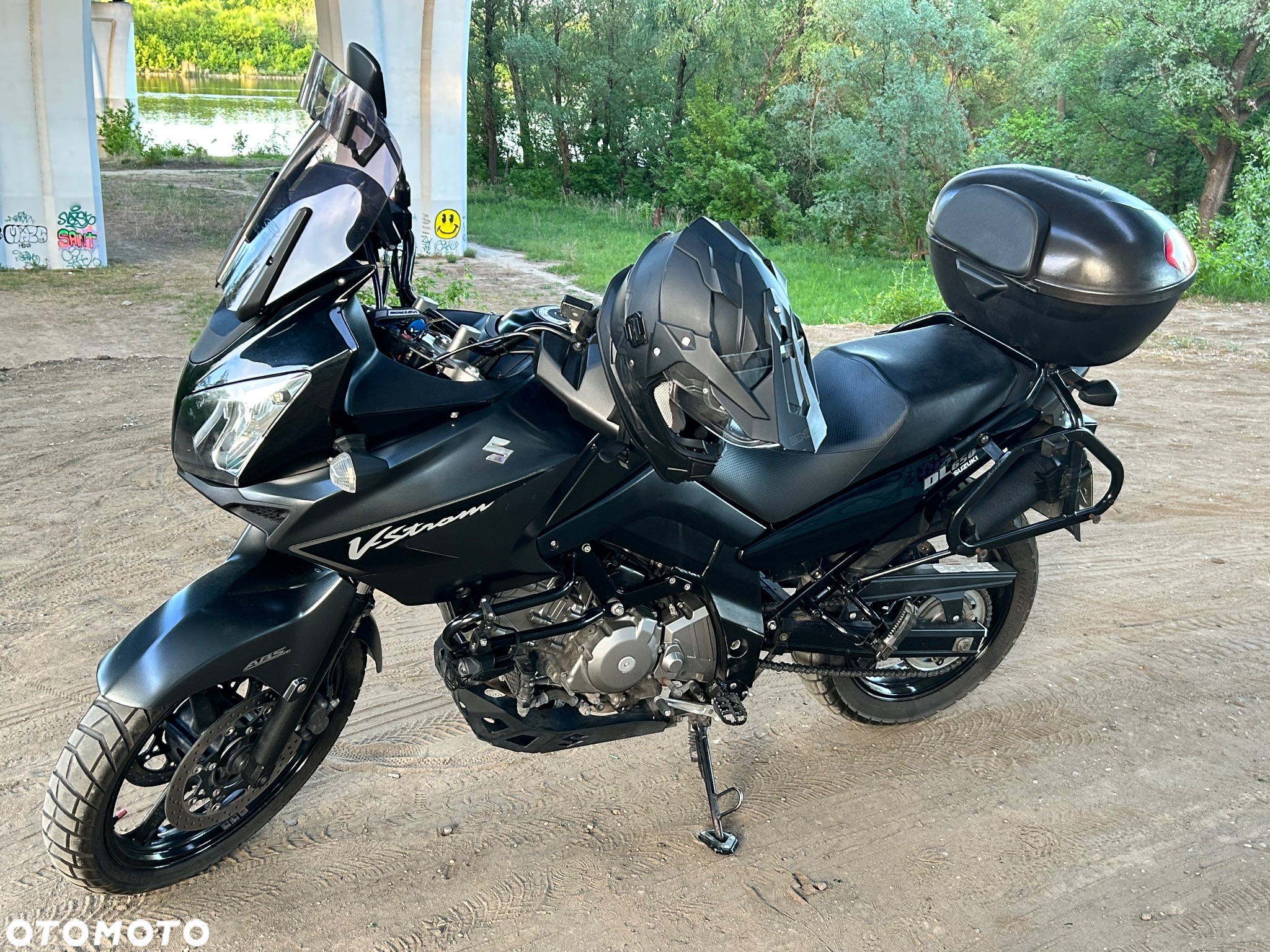 Suzuki DL - 2