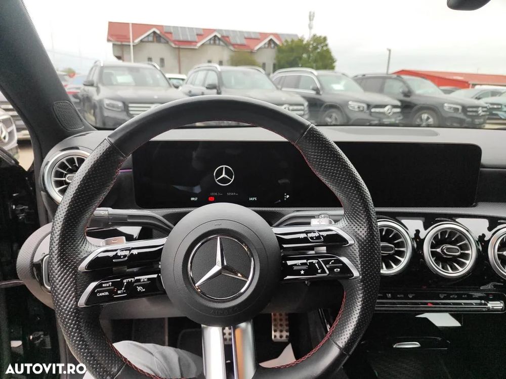 Mercedes-Benz A 220 4MATIC Aut. - 11