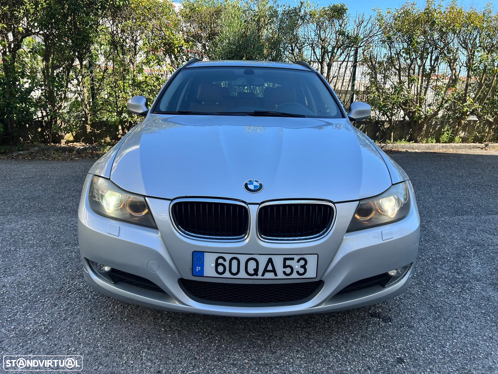 BMW 318 d Touring - 10