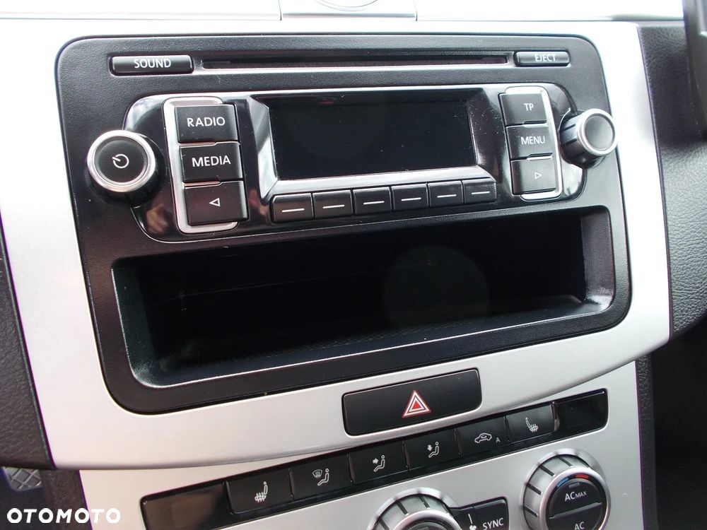 Volkswagen Passat 1.4 TSI BlueMotion Technology Trendline - 22