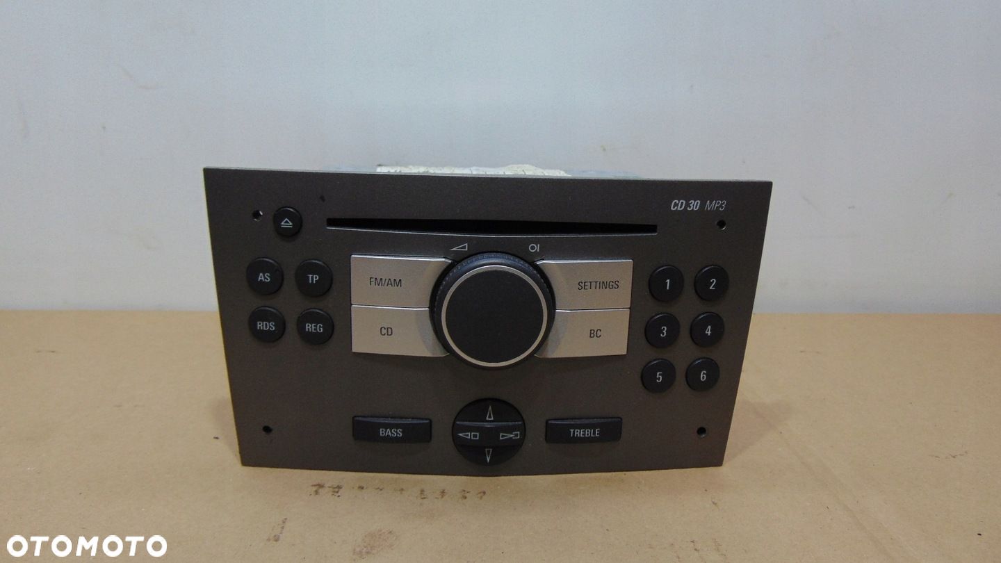 ASTRA H RADIO CD30 MP3 WYŚWIETLACZ - 1