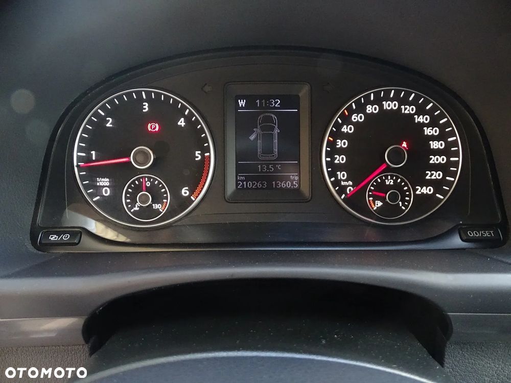 Volkswagen Touran 1.6 TDI DPF BlueMotion Technology Comfortline - 37