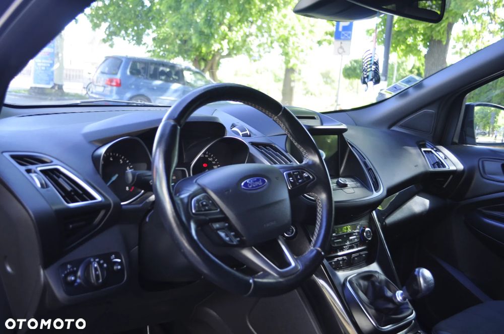 Ford Kuga 1.5 EcoBoost FWD ST-Line ASS - 5