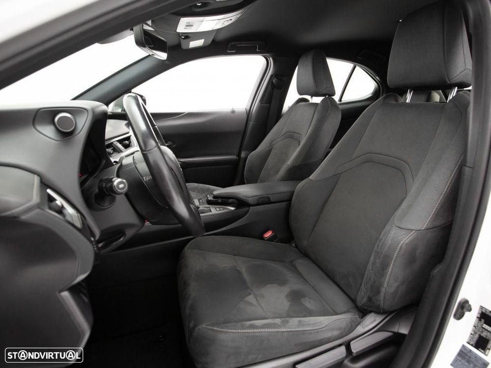 Lexus UX 250h Business - 8