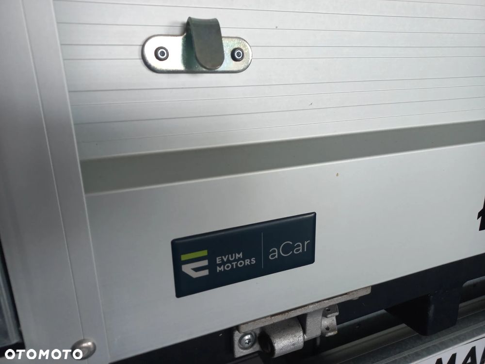 Evum Motors ACAR - 22