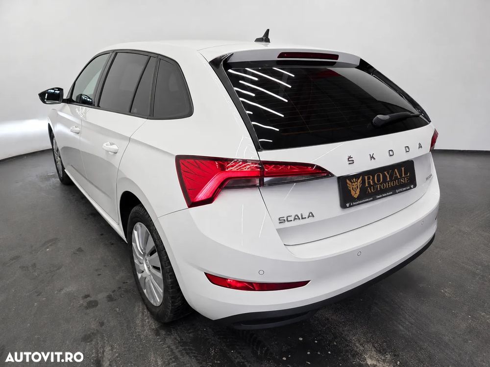 SKODA Scala 2022 — imagine 3