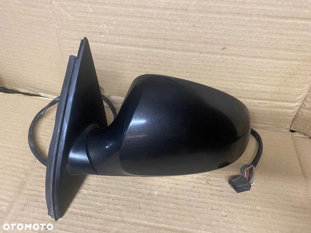 LUSTERKO LEWE 13PIN VW VOLKSWAGEN PASSAT B6 3C0857933 - 3
