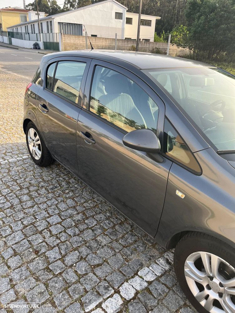 Opel Corsa 1.3 CDTI Enjoy EcoFLEX - 3