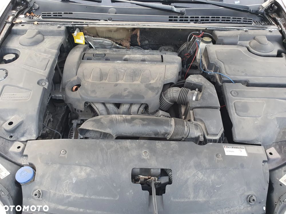 Citroën C5 II 1.8i 16V - 18