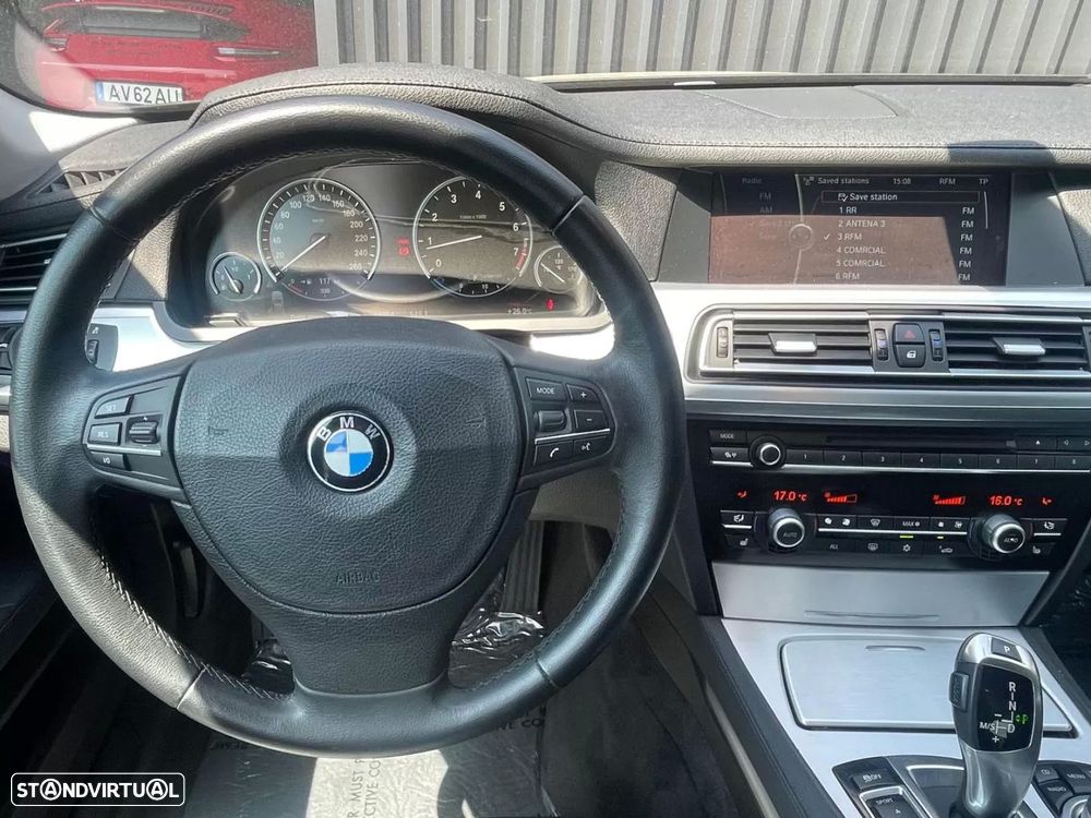 BMW 750 Li xDrive - 10