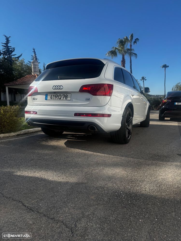 Audi Q7 3.0 V6 TDi Clean D.qua.S-line Tiptronic - 3
