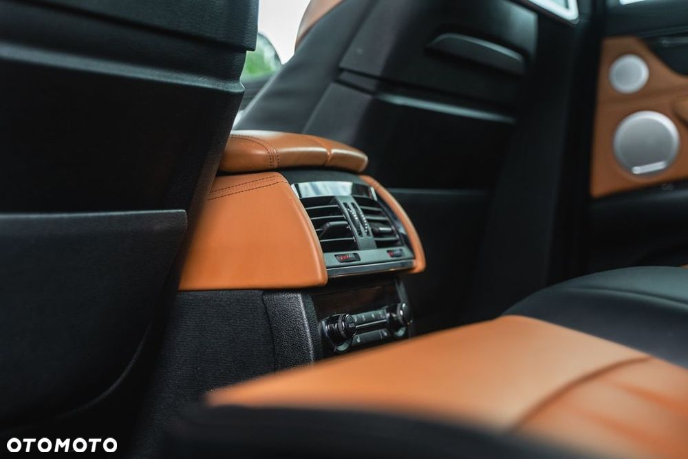 BMW X6 xDrive50i M Sport - 33