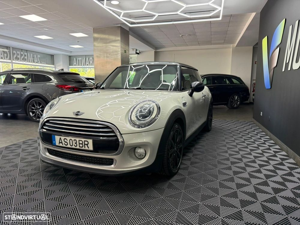 MINI 3 Portas Cooper D Auto - 12