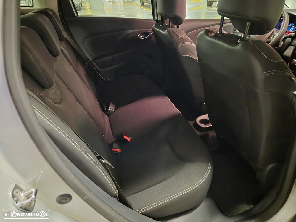 Renault Clio Sport Tourer 1.5 dCi Dynamique S - 30