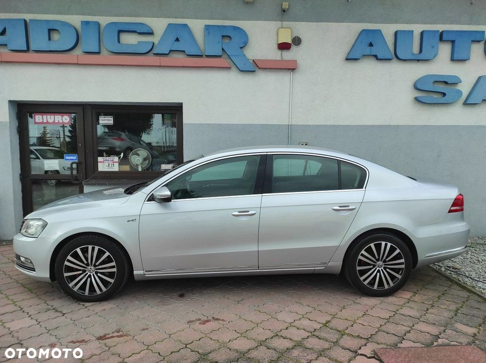 Volkswagen Passat - 3