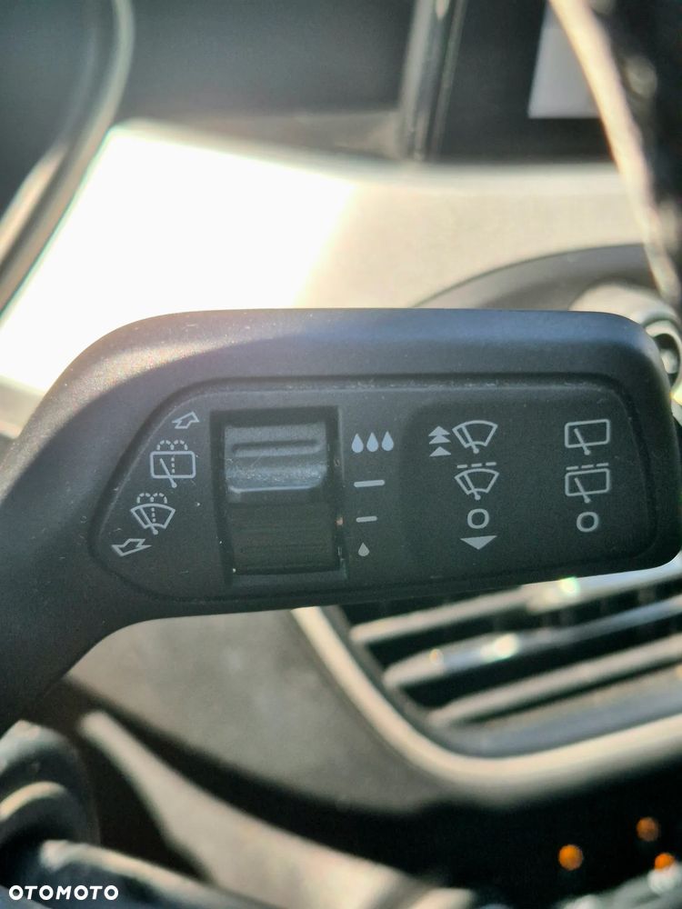 Ford Focus 1.5 EcoBlue SCR Connected - 35