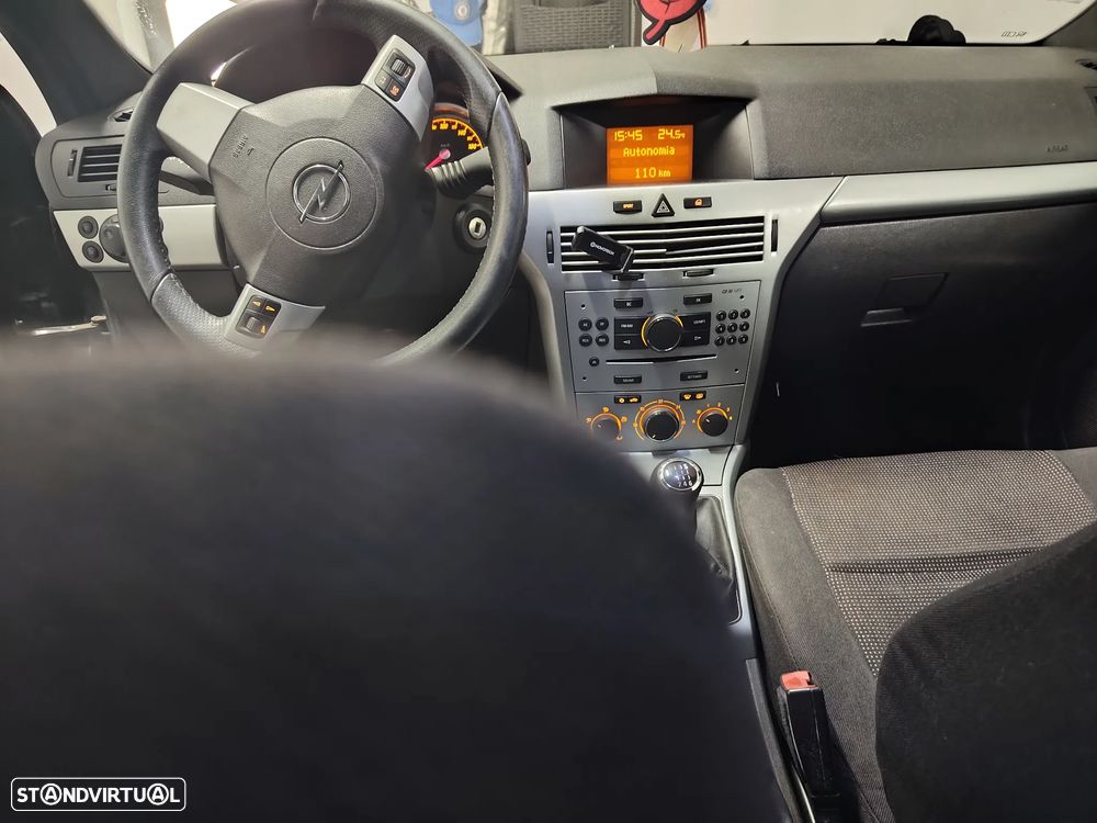 Opel Astra GTC 1.7 CDTI - 10
