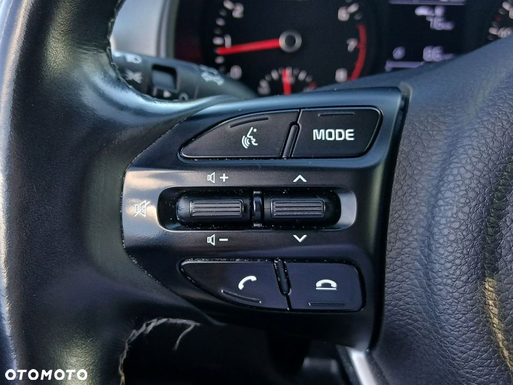 Kia Stonic 1.2 M - 23