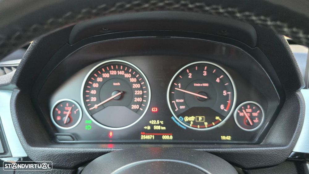 BMW 320 Gran Turismo - 20
